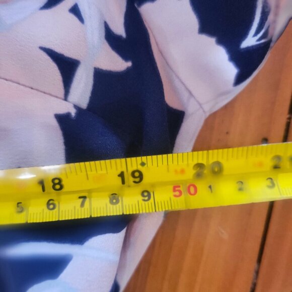 Leith Women's Blue Floral Wrap Dress Short Flutter Sleeve Knee Length - Size L - Picture 12 of 14